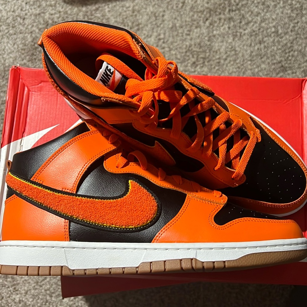 Nike Dunk High Retro